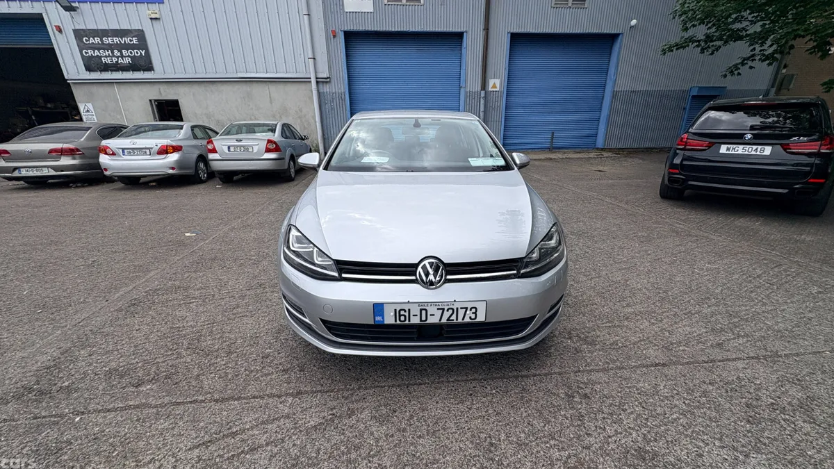 Volkswagen Golf Hatchback, Petrol, 2016, Silver