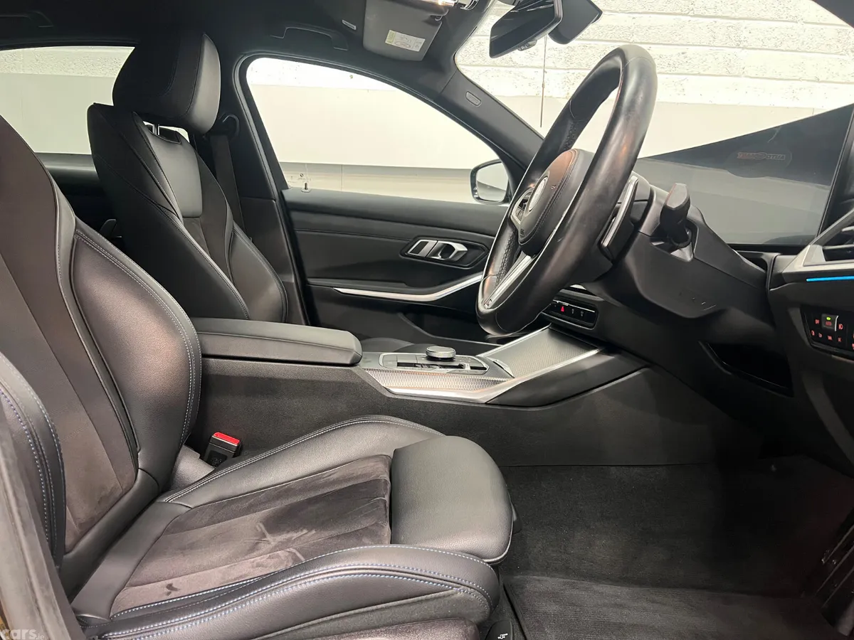 BMW 3-Series Saloon, Petrol Plug-in Hybrid, 2023, Black