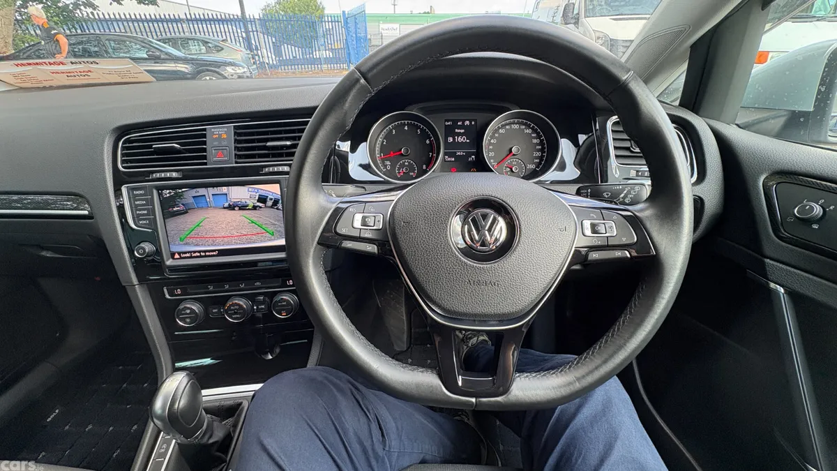 Volkswagen Golf Hatchback, Petrol, 2017, Silver