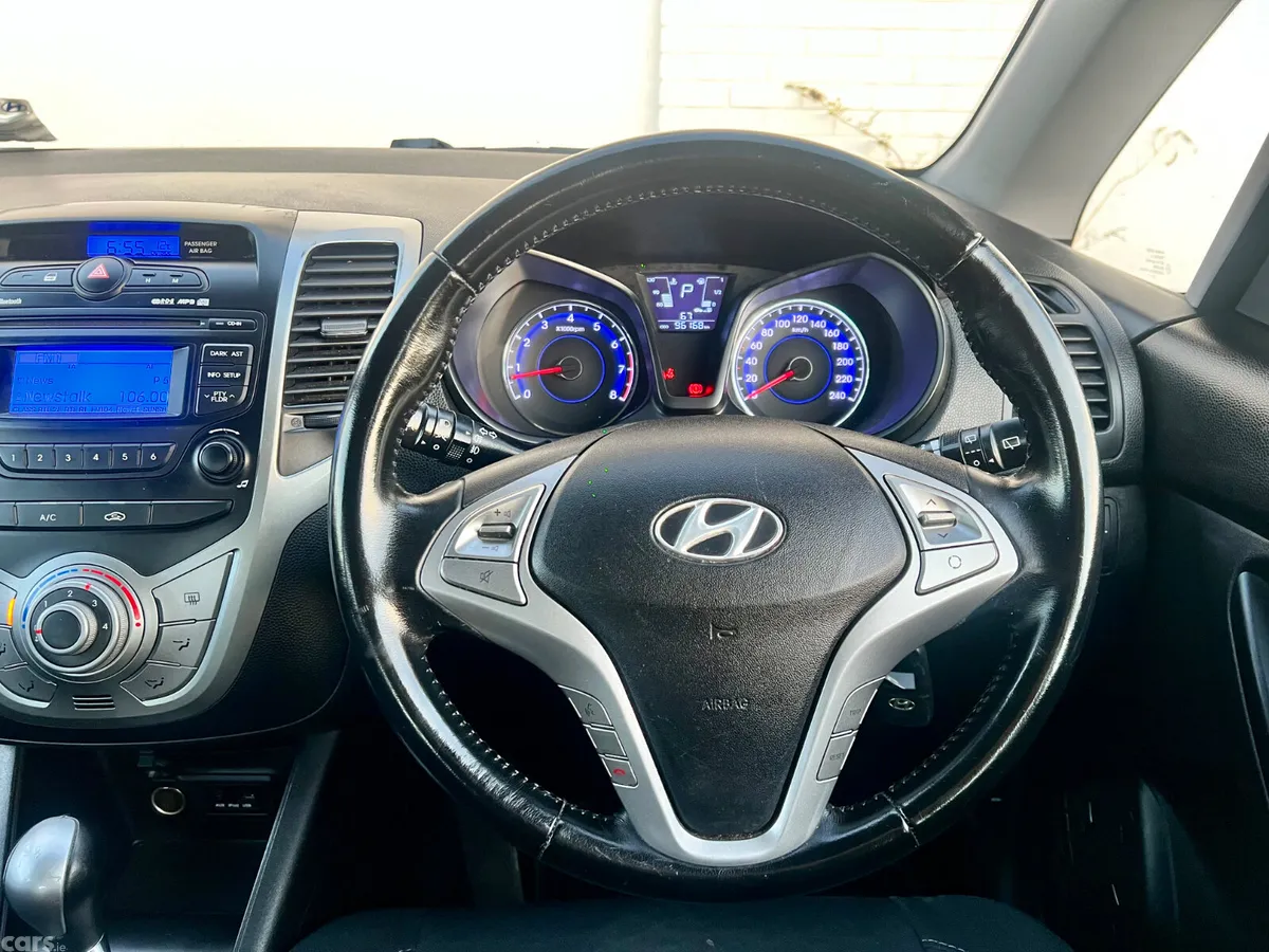 Hyundai ix20 MPV, Petrol, 2015, Silver