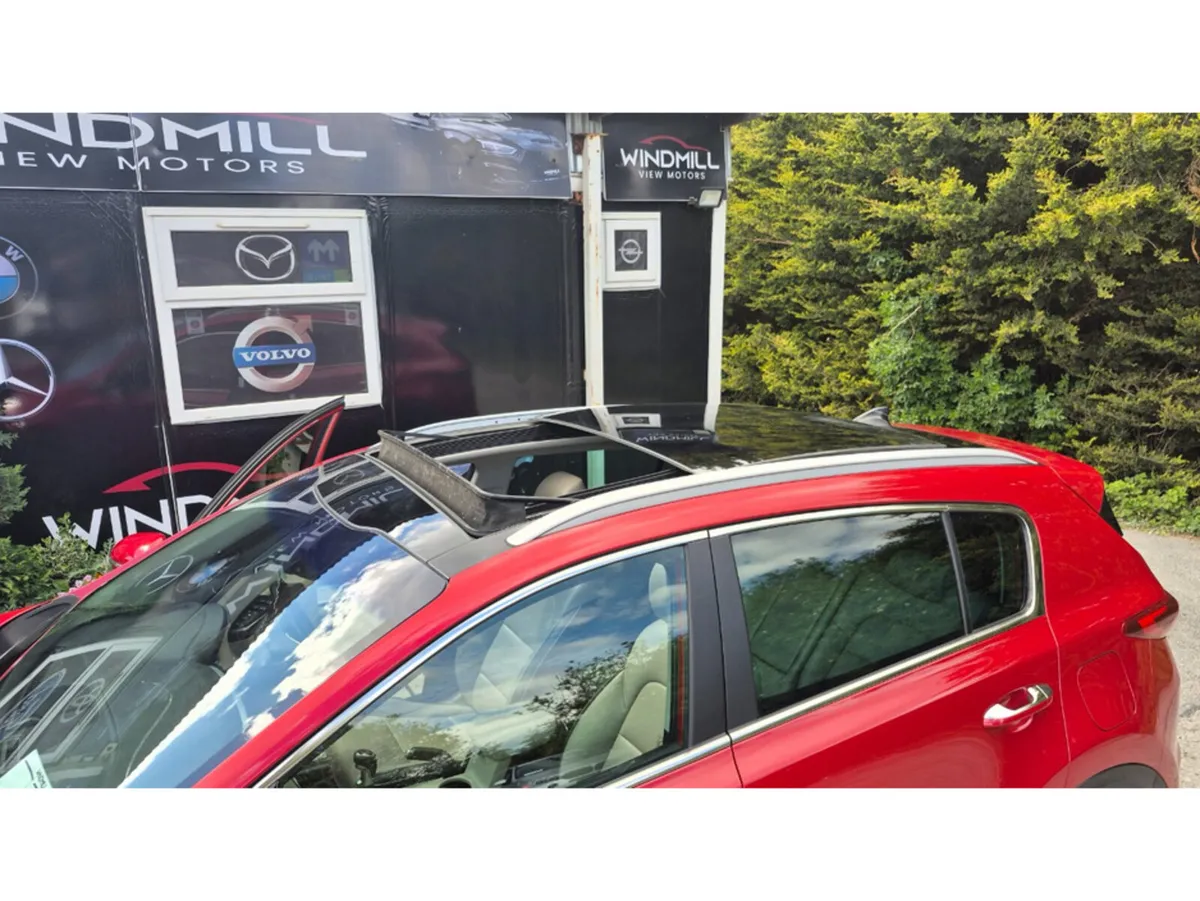 Kia Sportage SUV, Diesel Hybrid, 2020, Red
