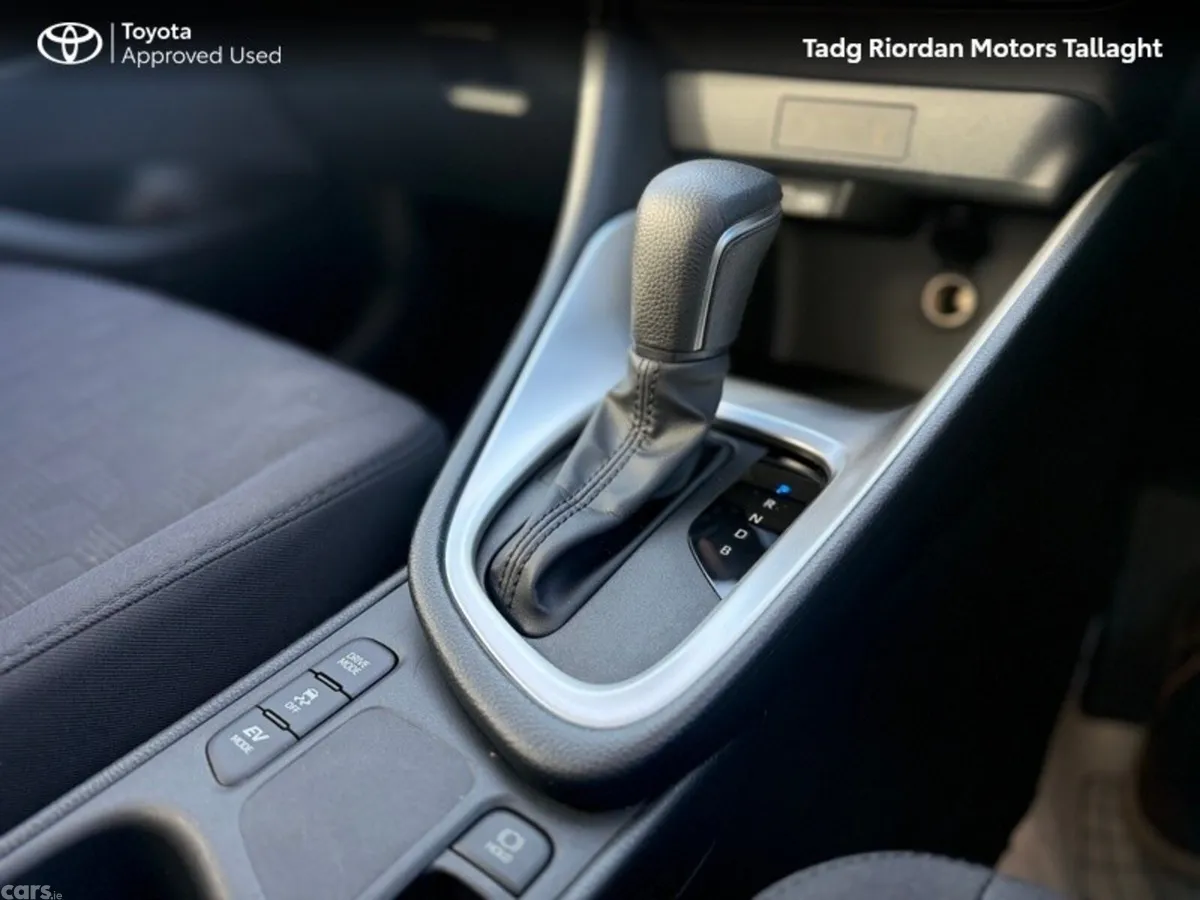 Toyota Yaris Hatchback, Petrol Hybrid, 2026, Grey