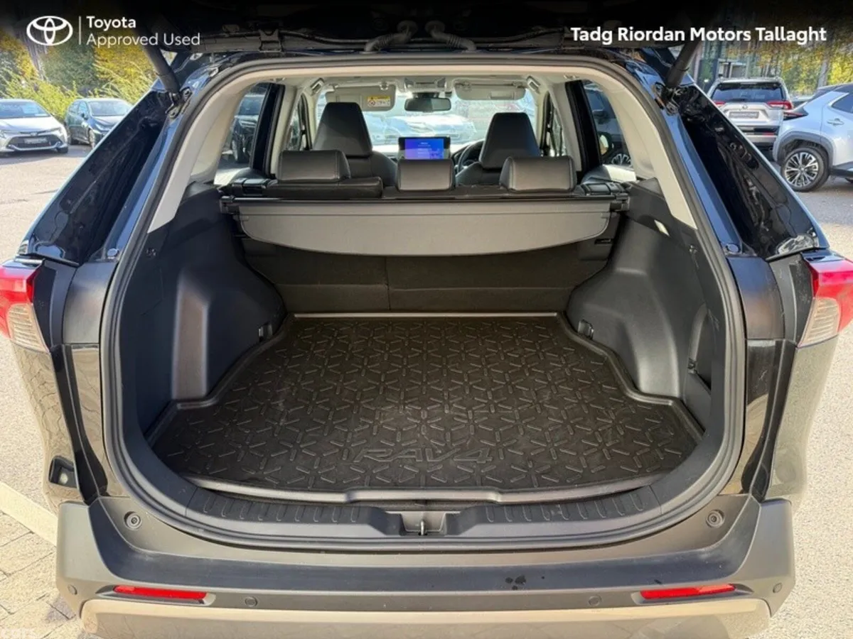 Toyota RAV4 SUV, Petrol Hybrid, 2025, Black