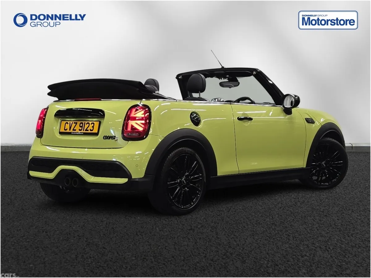 Mini Cooper Convertible, Petrol, 2023, Yellow