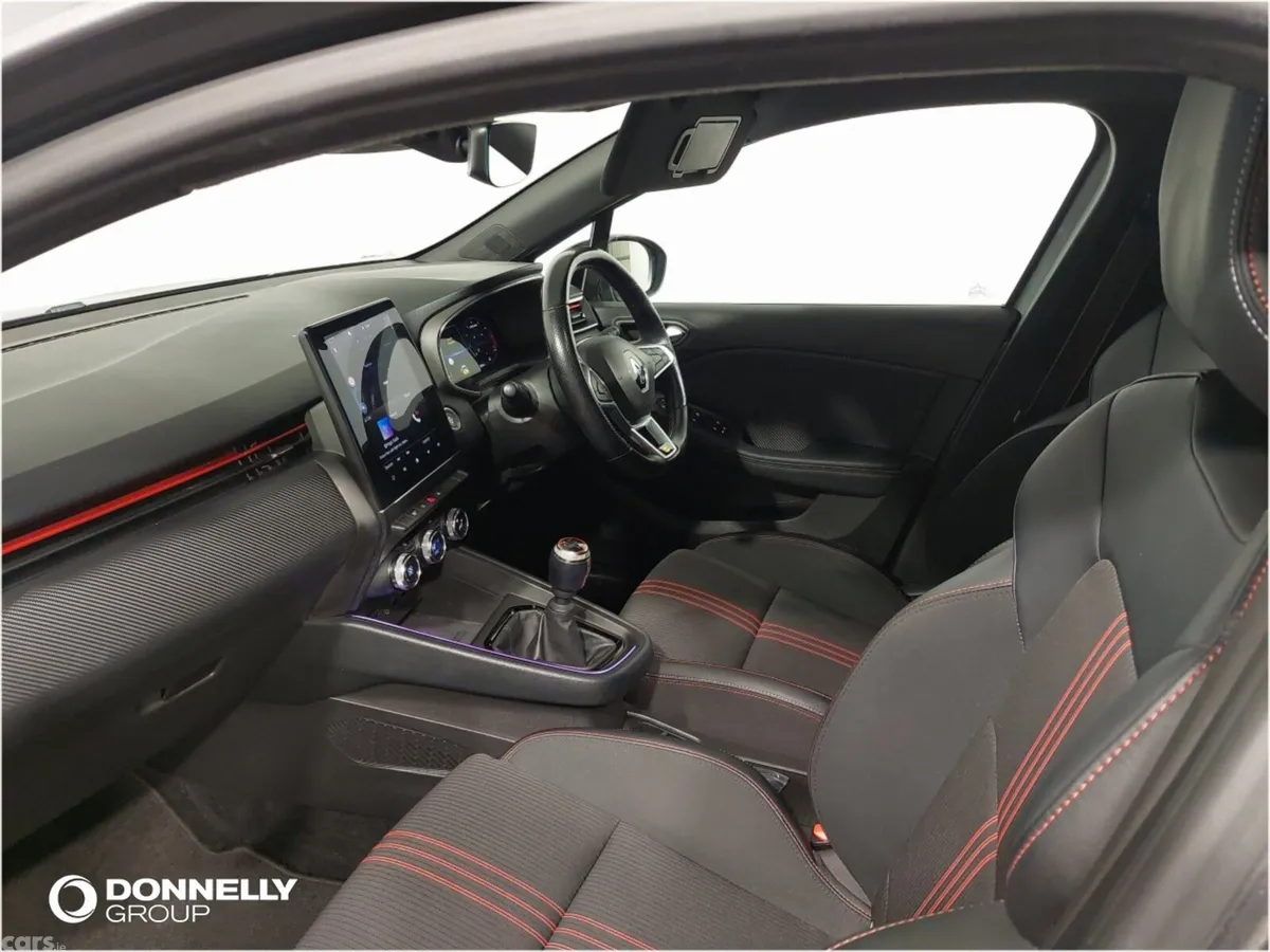 Renault Clio Hatchback, Petrol, 2023, Grey