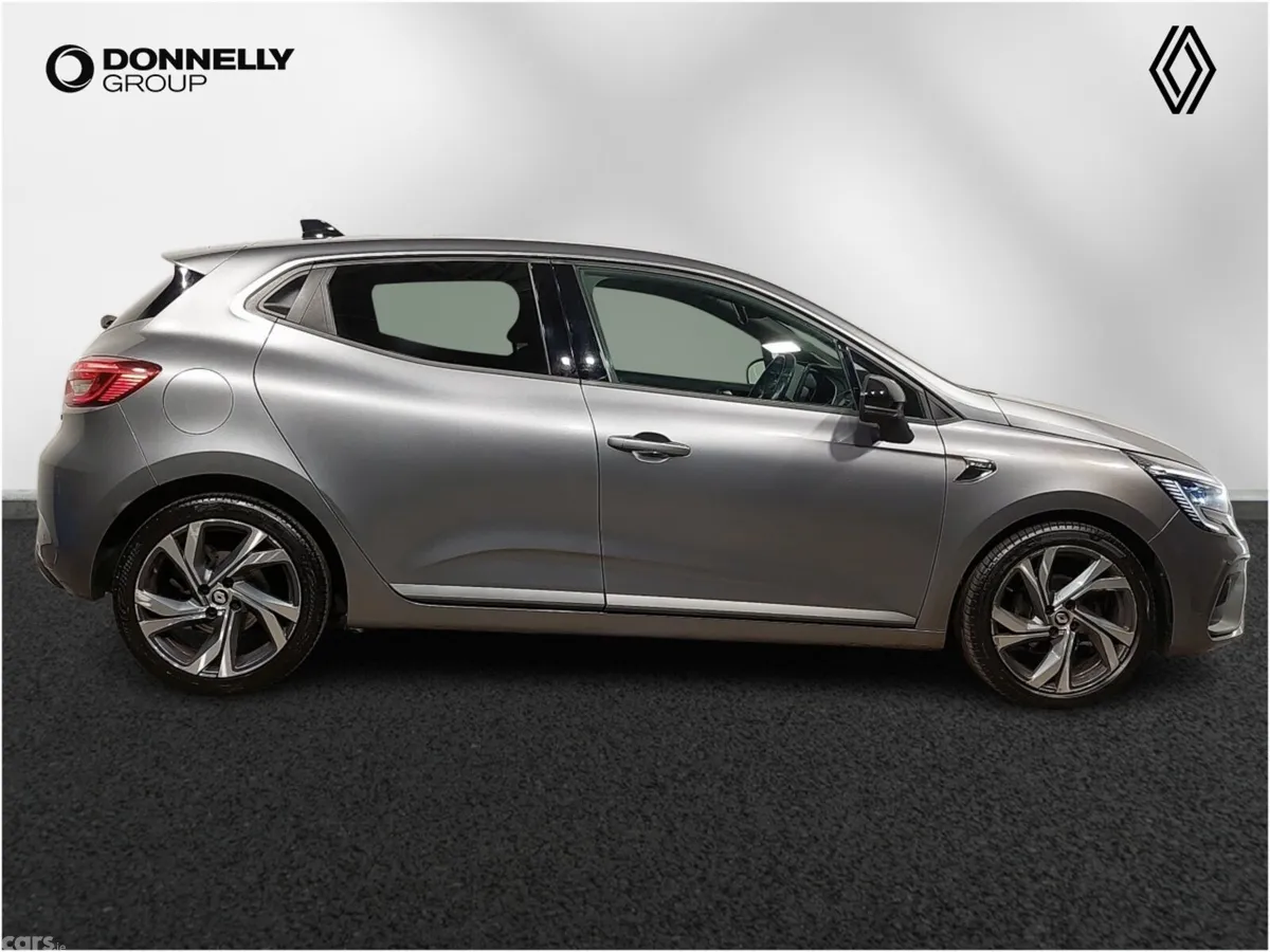 Renault Clio Hatchback, Petrol, 2023, Grey
