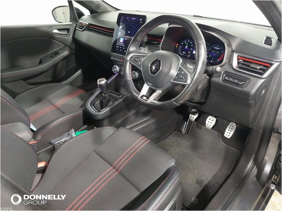 Renault Clio Hatchback, Petrol, 2023, Grey