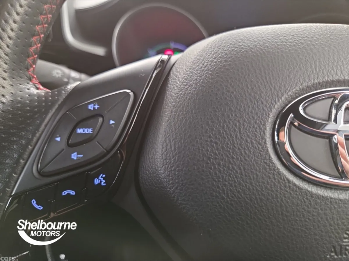 Toyota C-HR Hatchback, Petrol Hybrid, 2023, White