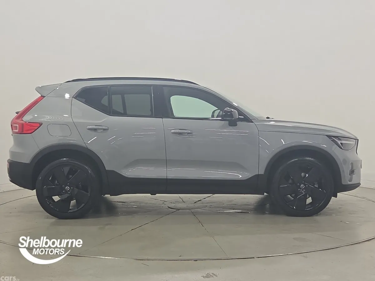 Volvo XC40 SUV, Petrol, 2025, Grey