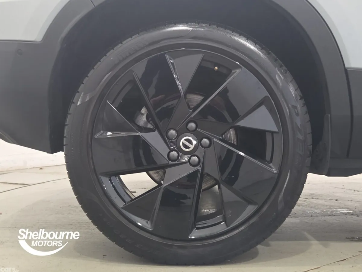 Volvo XC40 SUV, Petrol, 2025, Grey