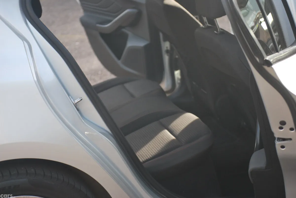 Ford Focus Hatchback, Diesel, 2021, Grey
