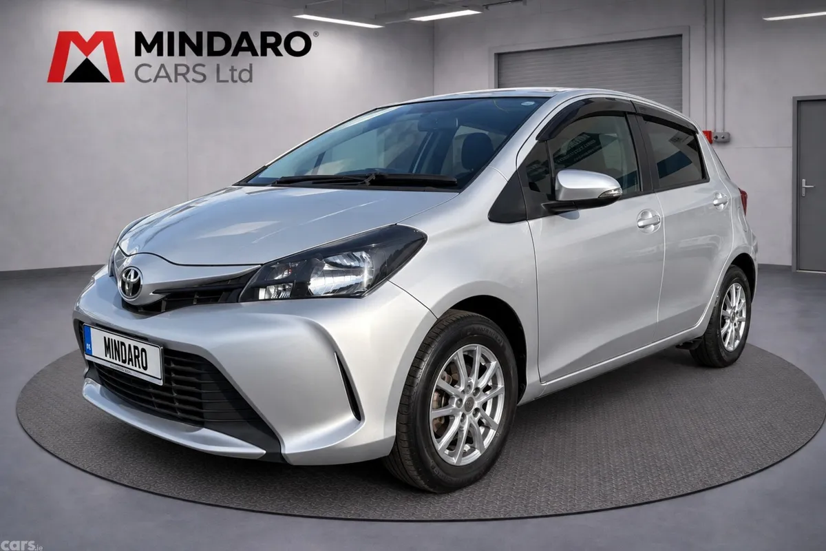 Toyota Yaris Hatchback, Petrol, 2016, Silver