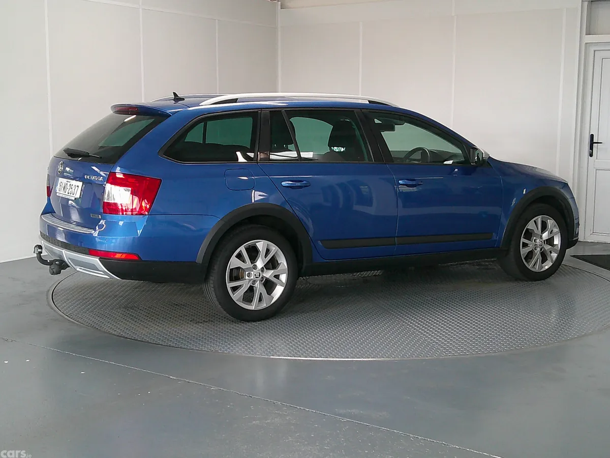 Skoda Octavia Estate, Diesel, 2015, Blue