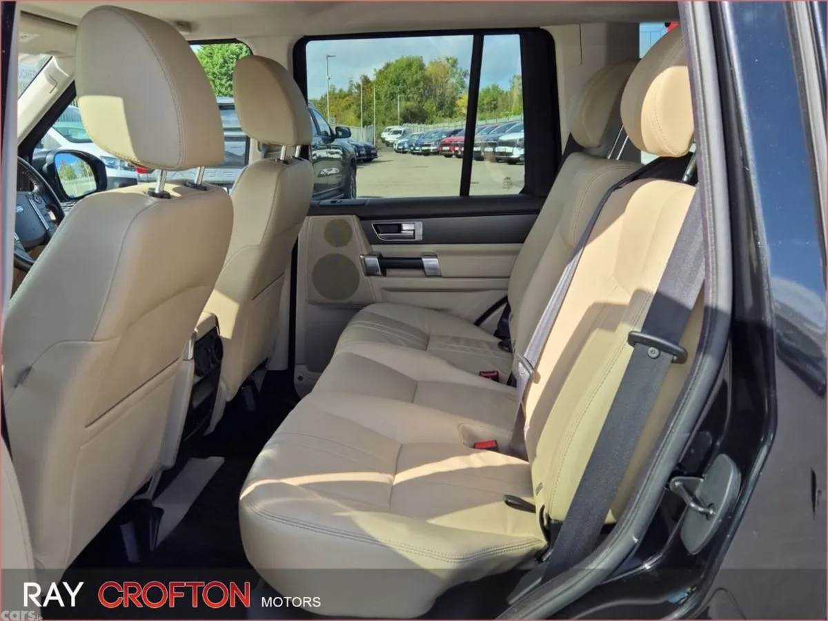 Land Rover Discovery SUV, Diesel, 2014, Black