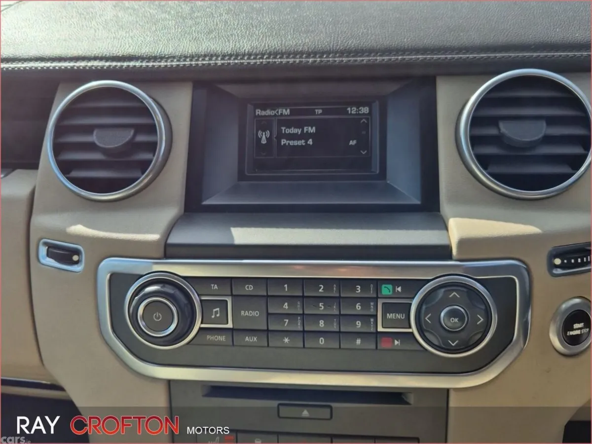 Land Rover Discovery SUV, Diesel, 2014, Black