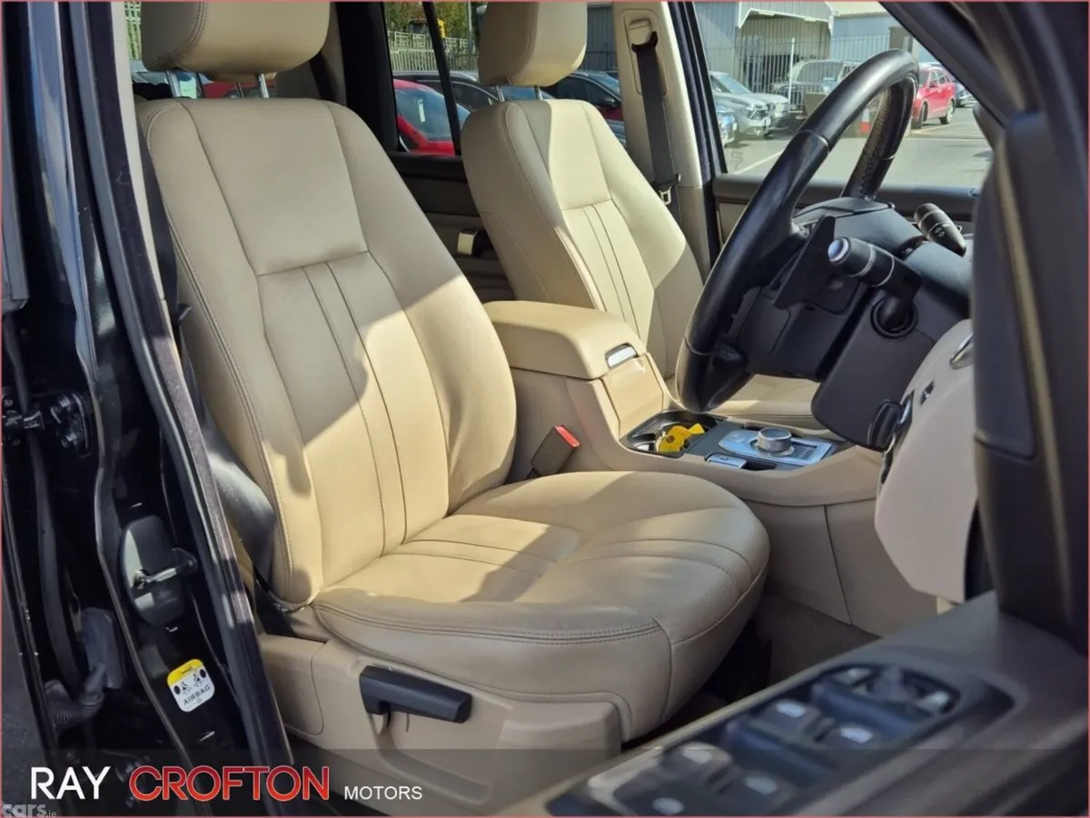 Land Rover Discovery SUV, Diesel, 2014, Black