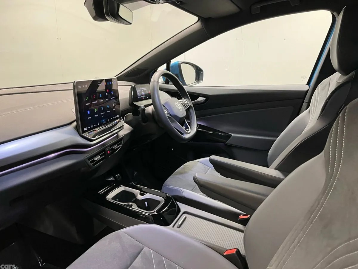 Volkswagen ID.4 SUV, Electric, 2025, Blue