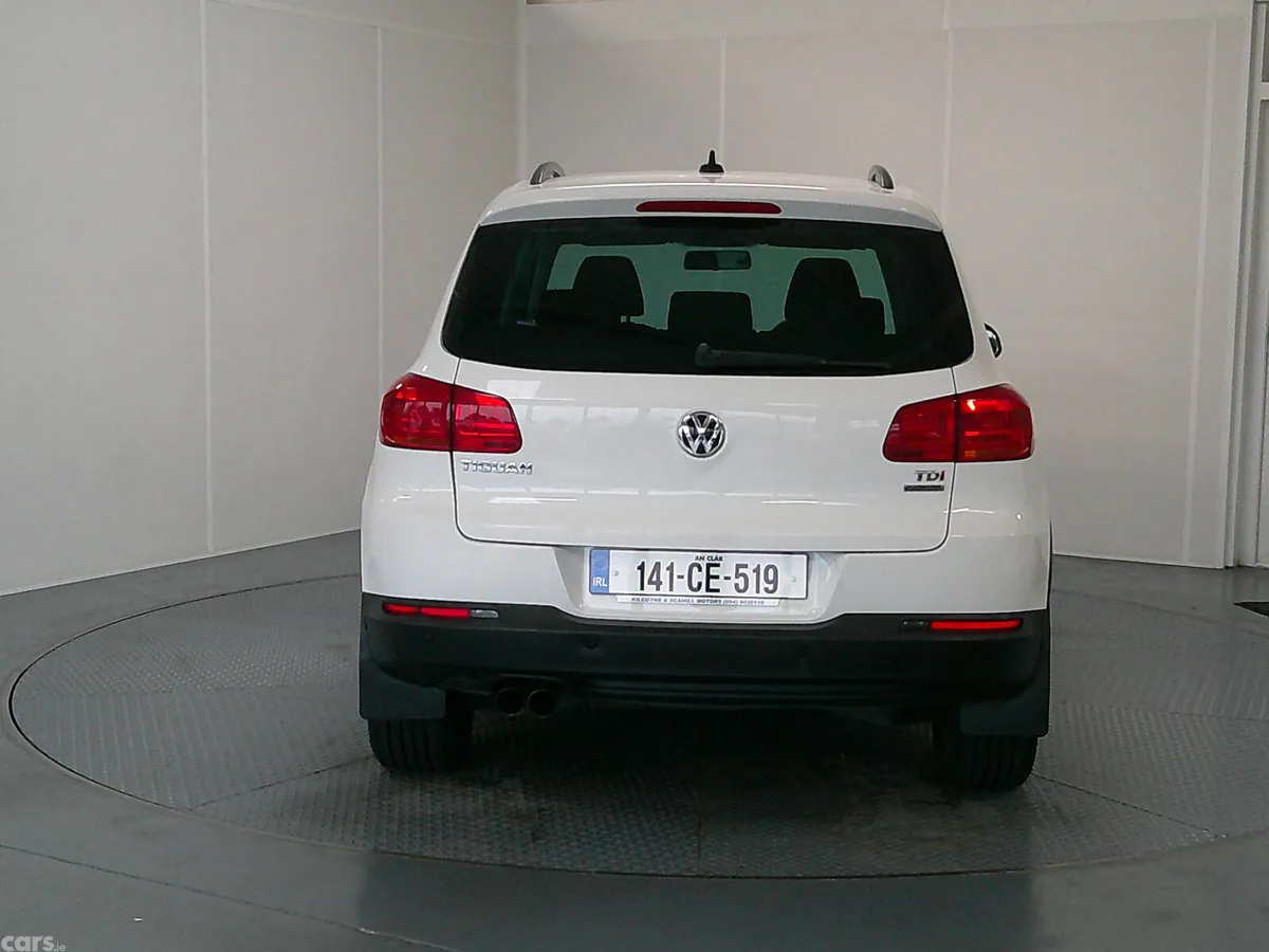Volkswagen Tiguan SUV, Diesel, 2014, White