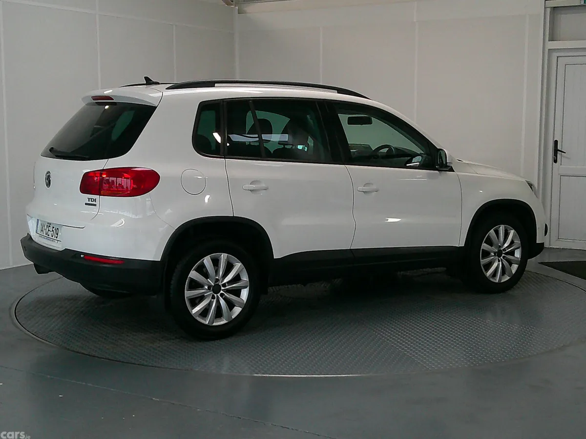 Volkswagen Tiguan SUV, Diesel, 2014, White