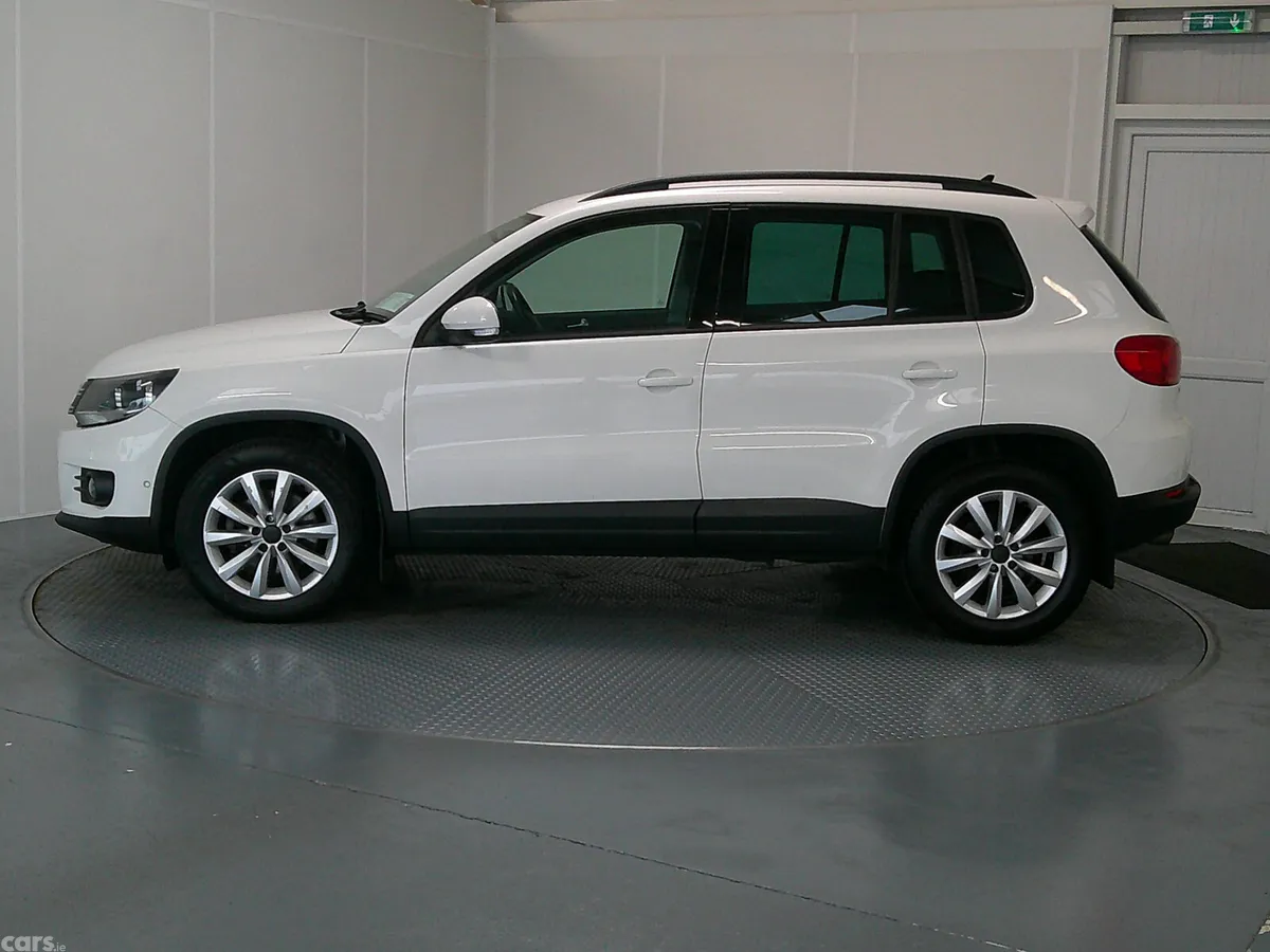 Volkswagen Tiguan SUV, Diesel, 2014, White