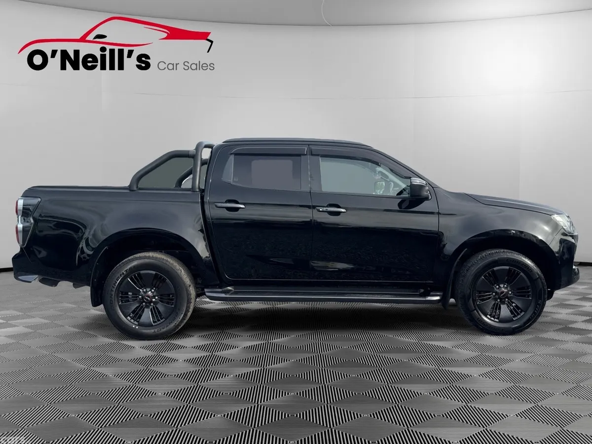 Isuzu Other Pick Up, Diesel, 2022, Black