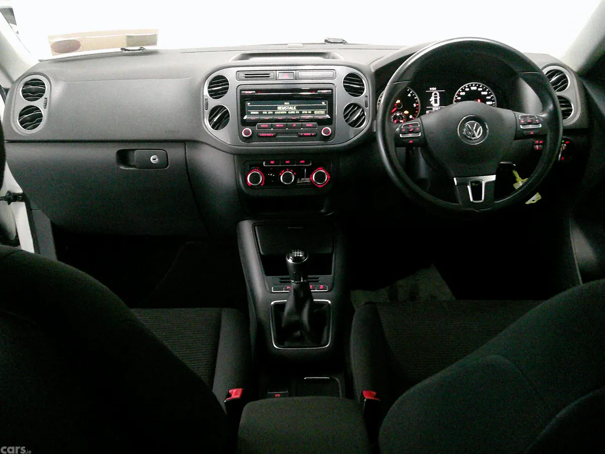 Volkswagen Tiguan SUV, Diesel, 2014, White