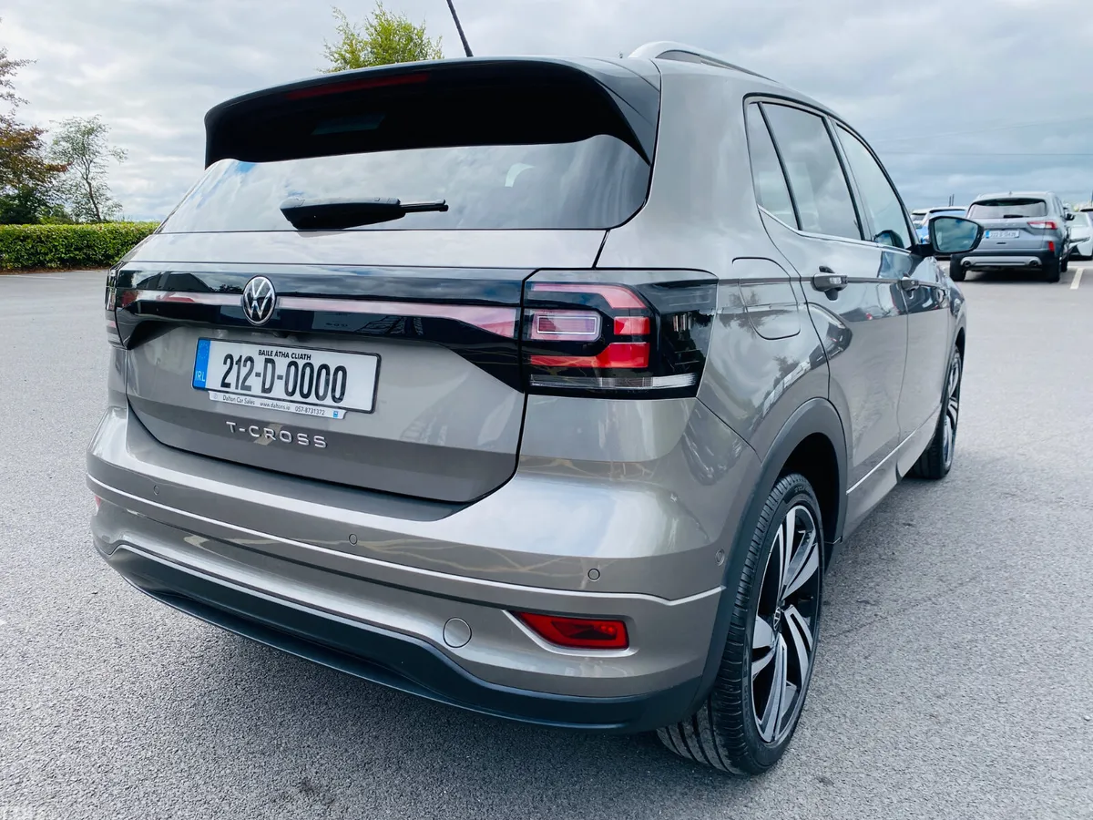 Volkswagen T-Cross Hatchback, Petrol, 2021, Grey