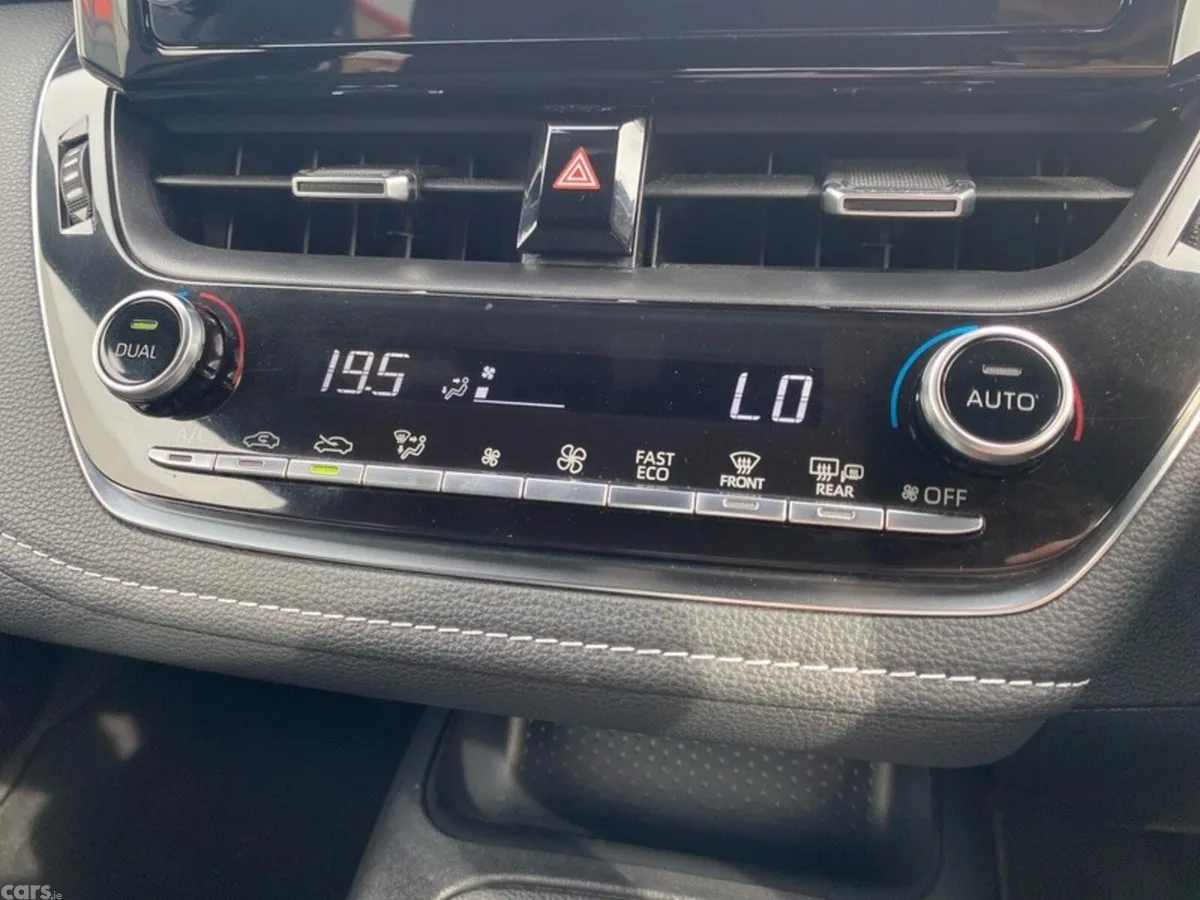 Toyota Corolla Hatchback, Petrol Hybrid, 2021, Blue