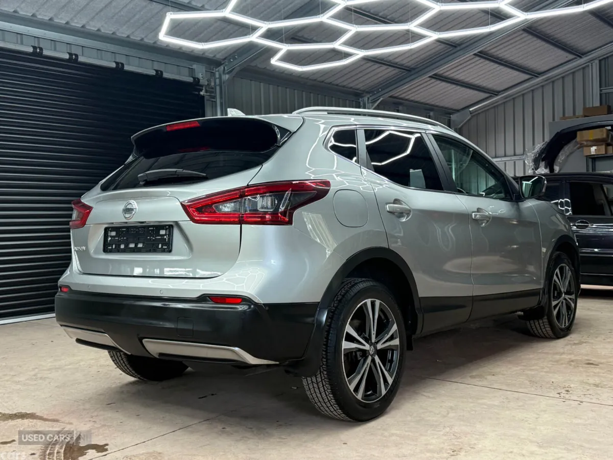 Nissan Qashqai SUV, Diesel, 2019, Silver