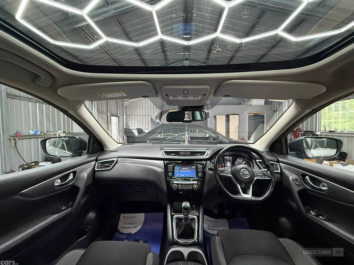 Nissan Qashqai SUV, Diesel, 2019, Silver