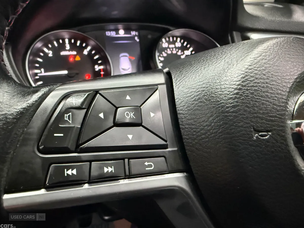 Nissan Qashqai SUV, Diesel, 2019, Silver