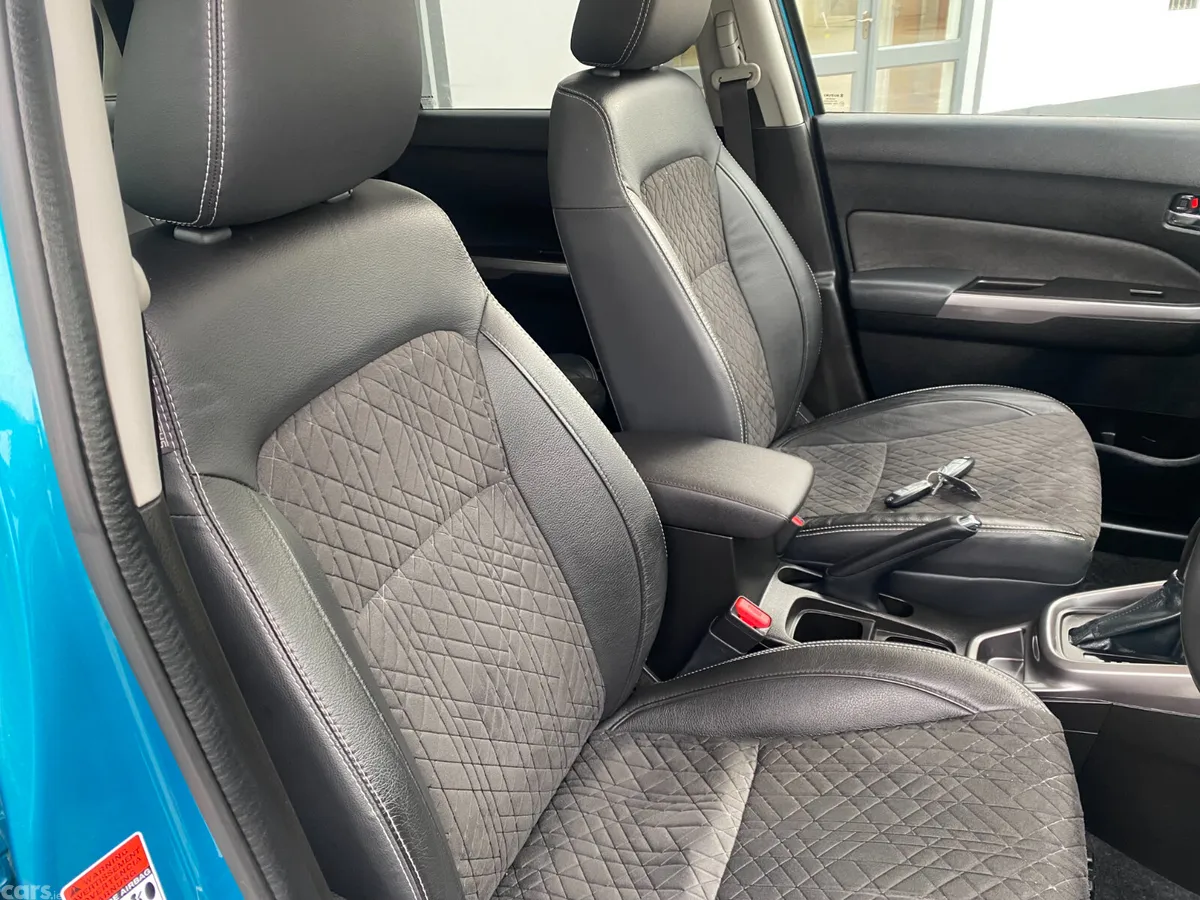 Suzuki Vitara SUV, Petrol Hybrid, 2021, Blue
