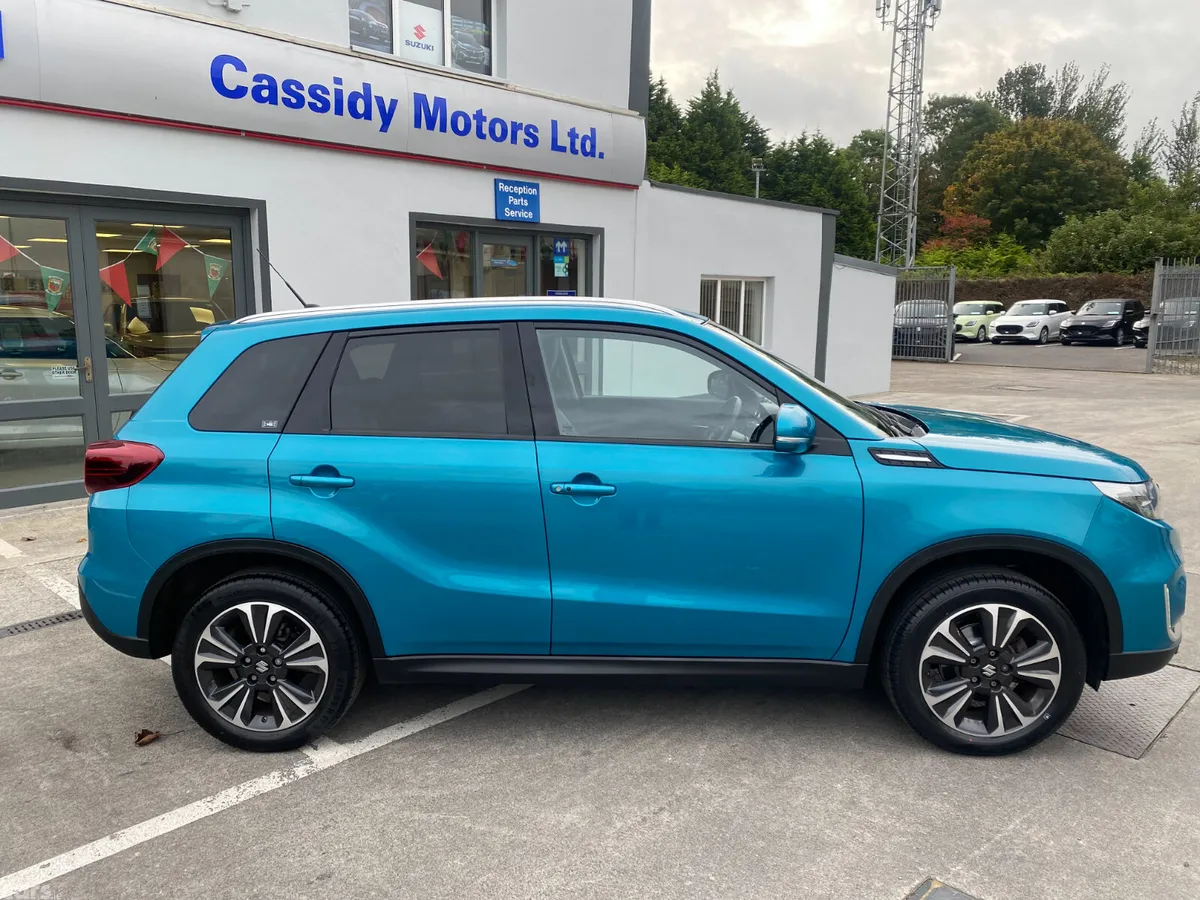 Suzuki Vitara SUV, Petrol Hybrid, 2021, Blue