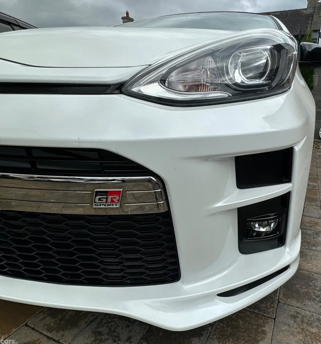 Toyota Aqua Hatchback, Petrol Hybrid, 2018, White