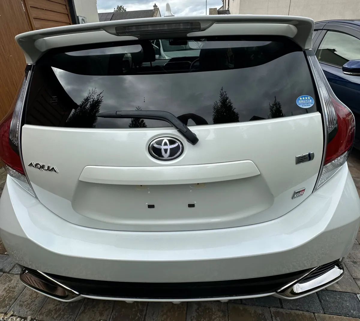 Toyota Aqua Hatchback, Petrol Hybrid, 2018, White