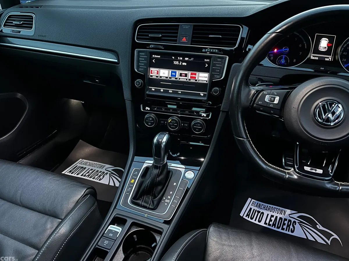 Volkswagen Golf Hatchback, Petrol, 2015, Blue