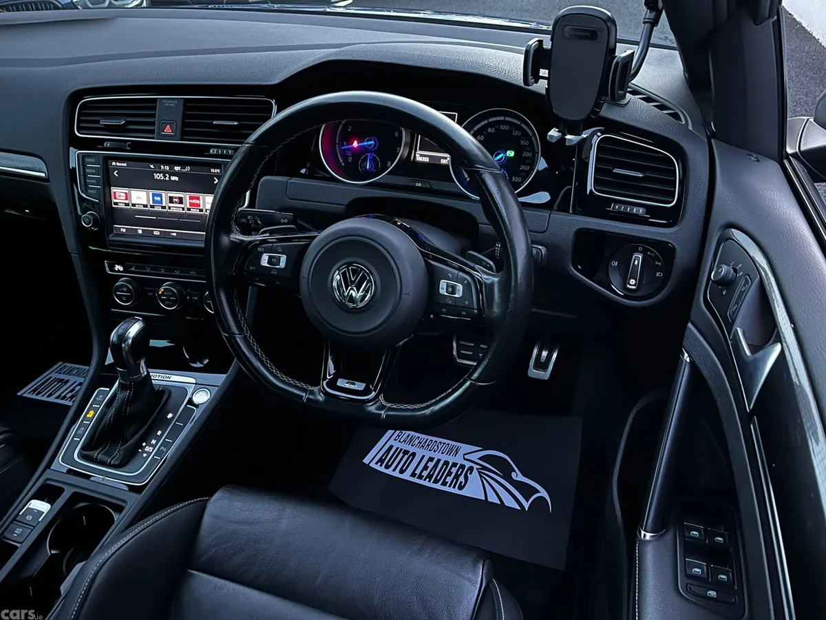 Volkswagen Golf Hatchback, Petrol, 2015, Blue