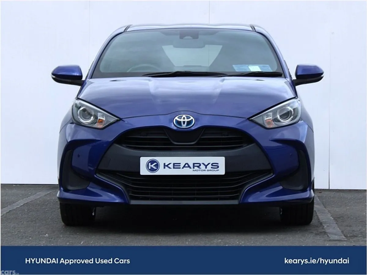 Toyota Yaris Hatchback, Petrol Hybrid, 2021, Blue