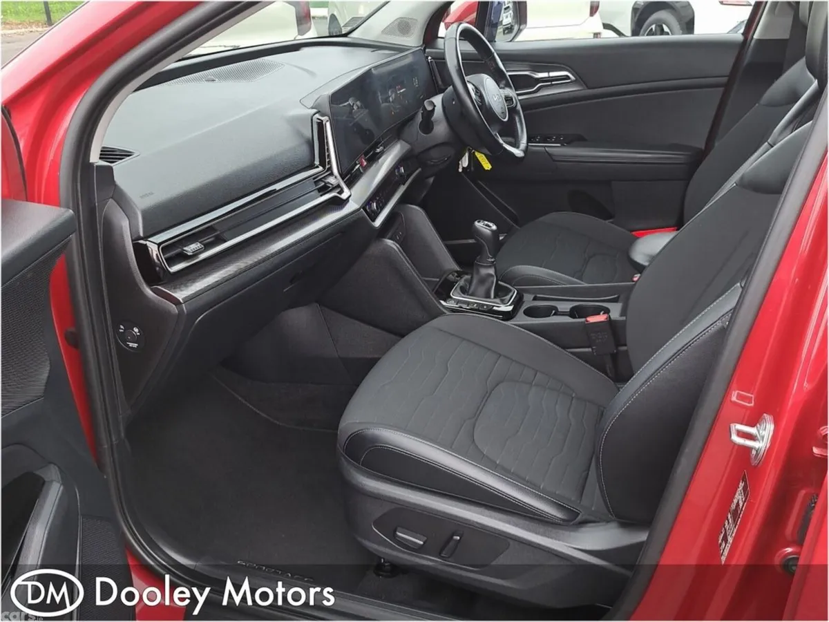 Kia Sportage SUV, Diesel Hybrid, 2023, Red