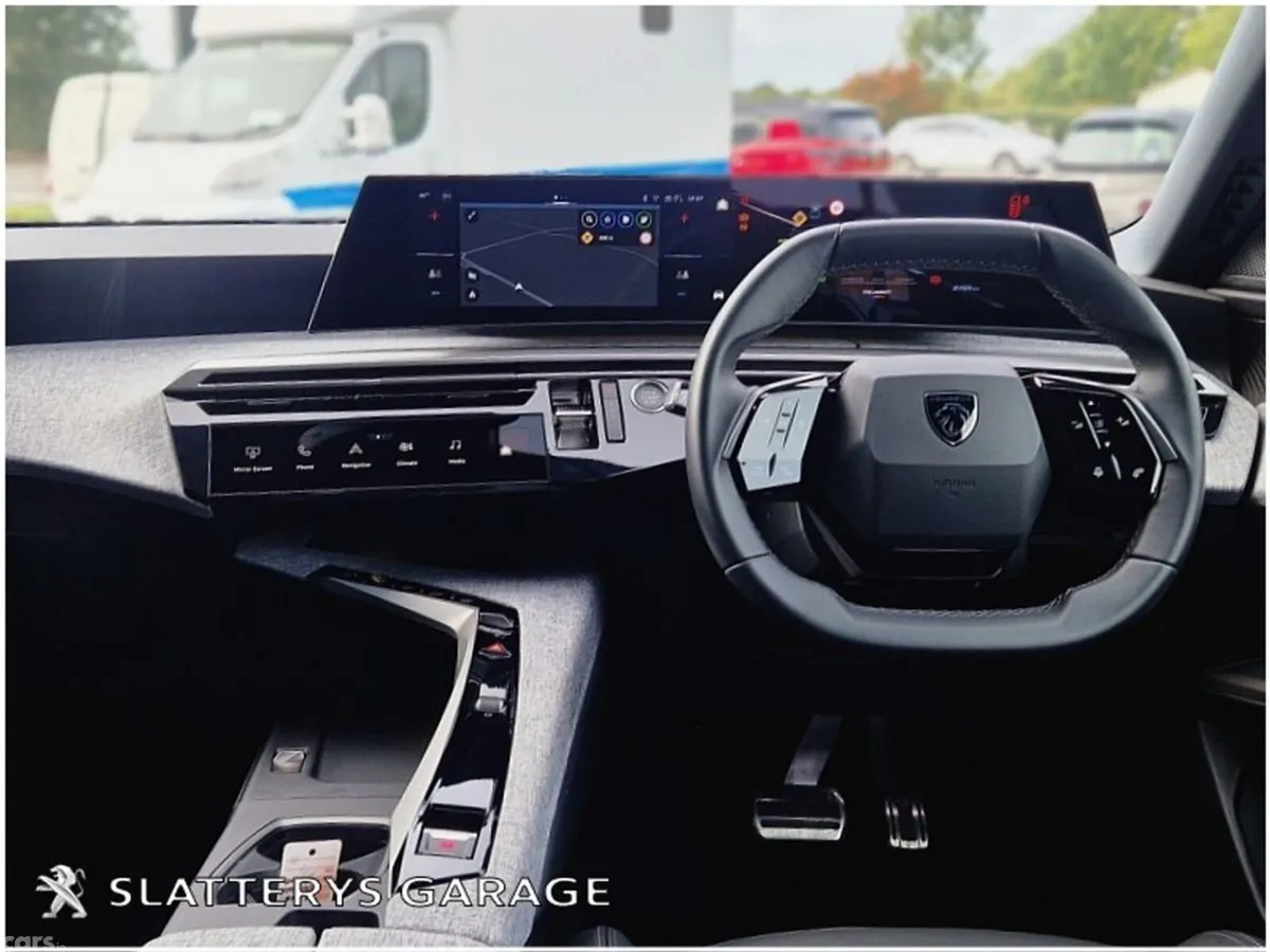 Peugeot 5008 SUV, Electric, 2025, Blue