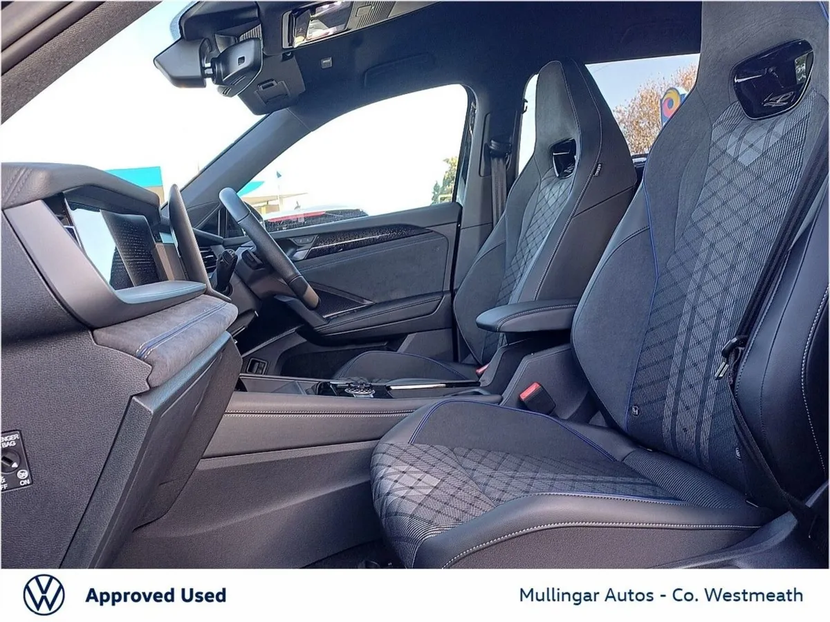 Volkswagen Tayron SUV, Petrol Plug-in Hybrid, 2026, Black