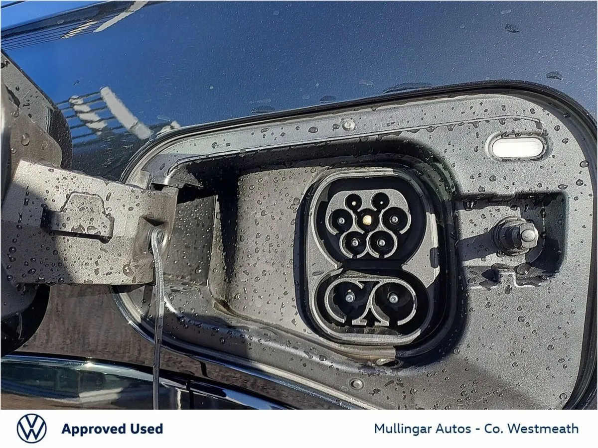 Volkswagen Tayron SUV, Petrol Plug-in Hybrid, 2026, Black