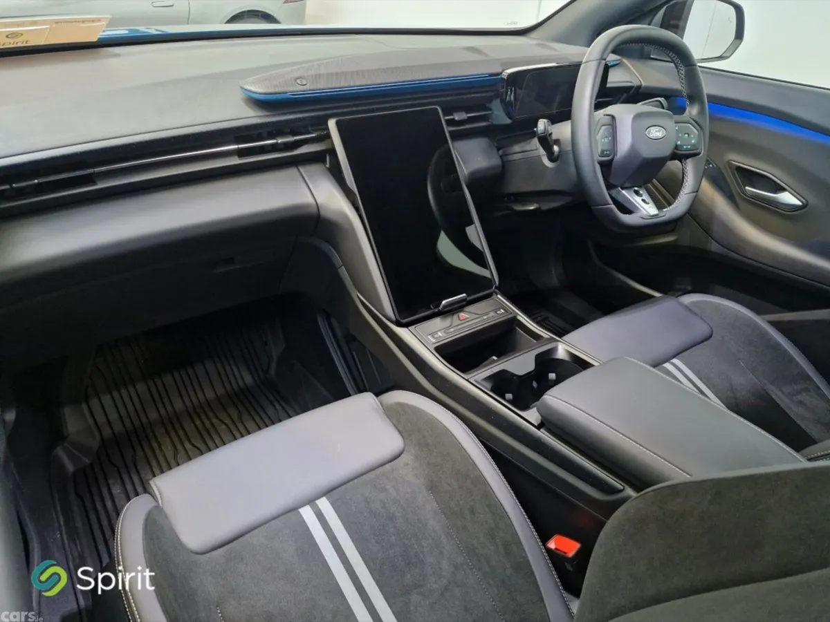 Ford Capri SUV, Electric, 2027, Blue