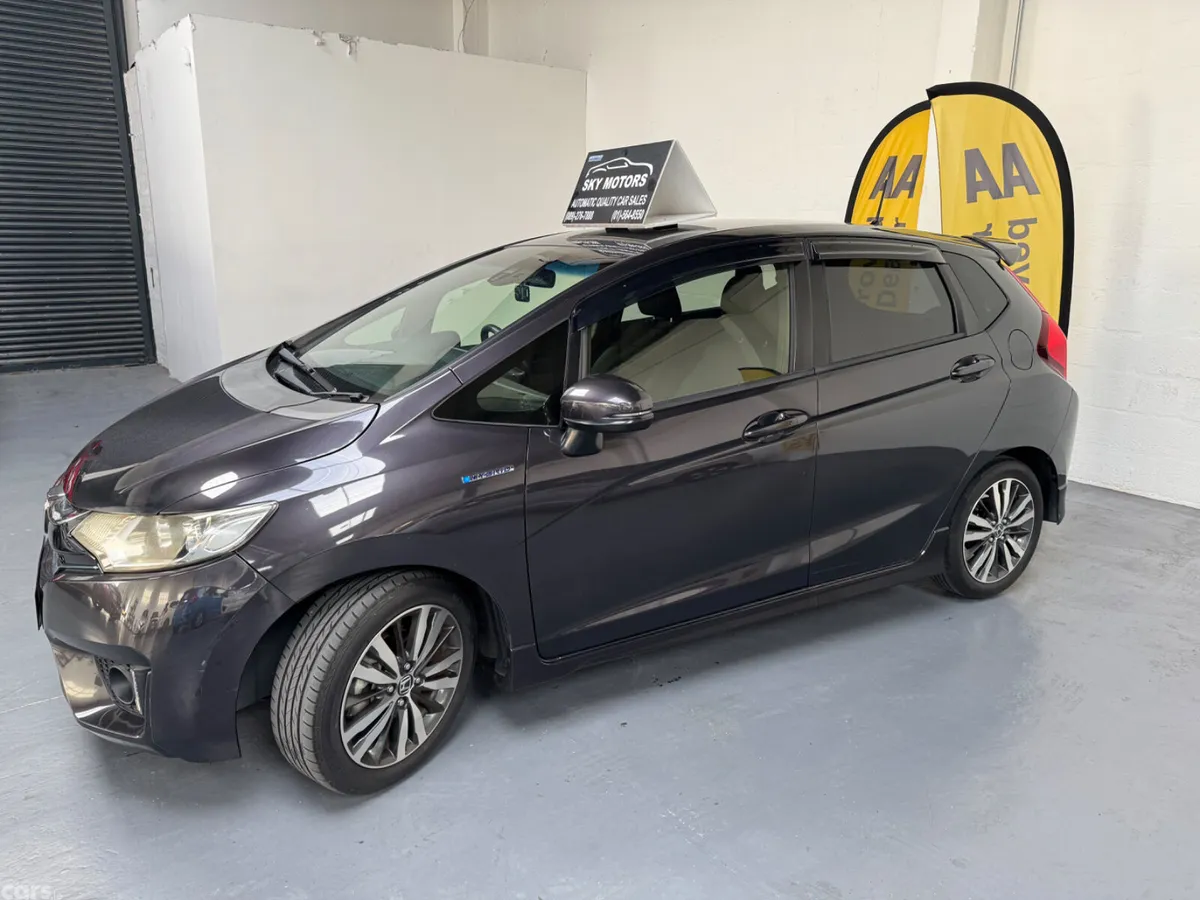 Honda Fit Hatchback, Petrol Hybrid, 2017, Grey