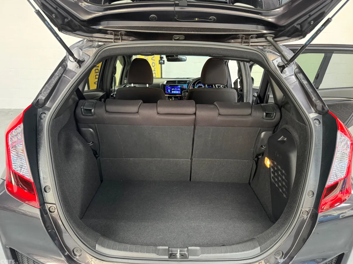 Honda Fit Hatchback, Petrol Hybrid, 2017, Grey
