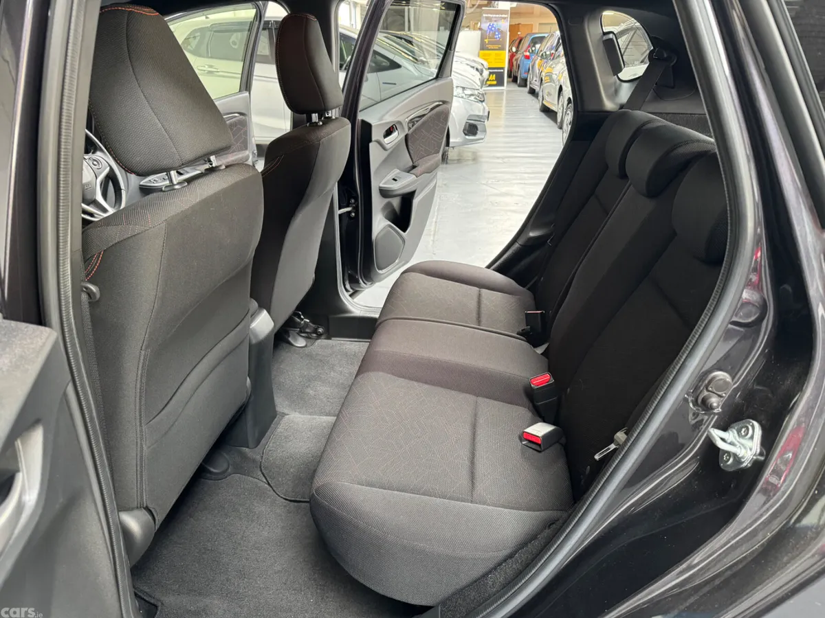 Honda Fit Hatchback, Petrol Hybrid, 2017, Grey
