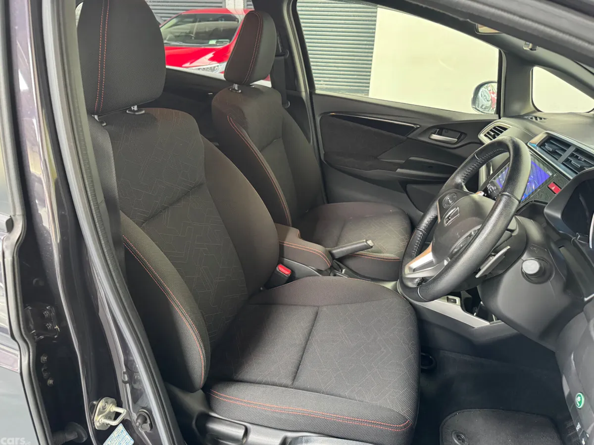 Honda Fit Hatchback, Petrol Hybrid, 2017, Grey