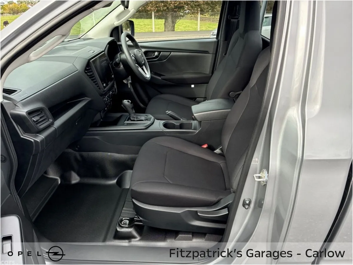 Isuzu D-Max Pick Up, Diesel, 2027, Grey