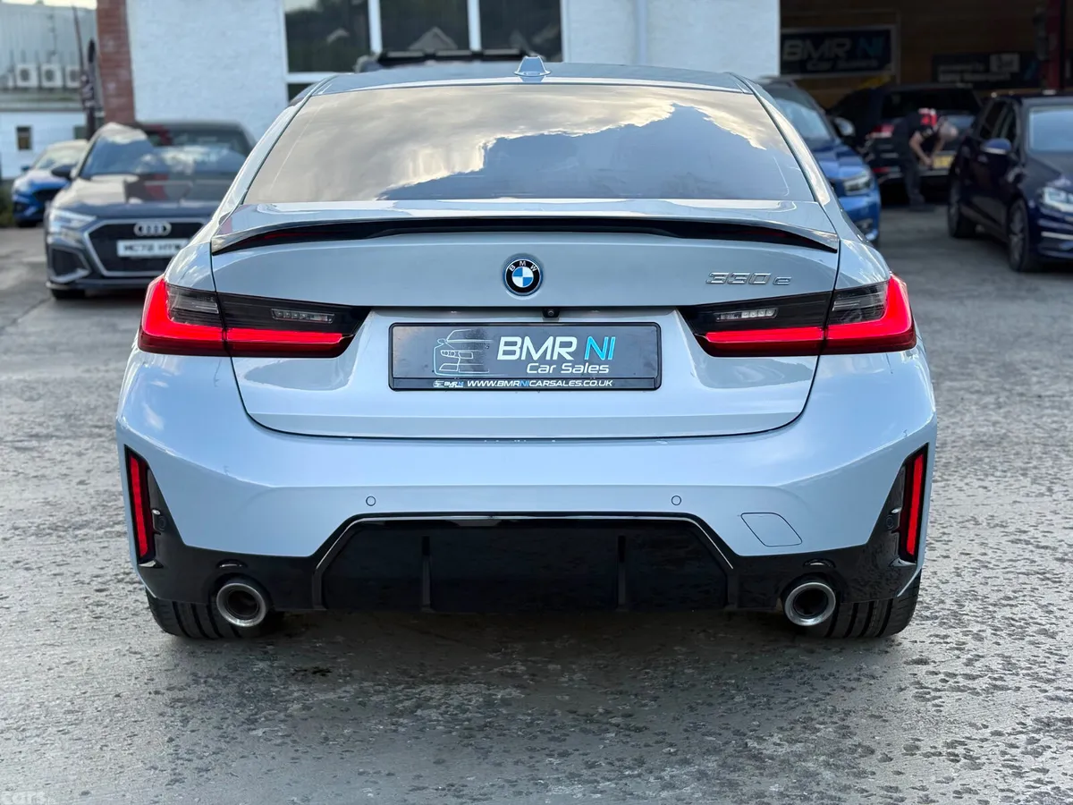 BMW 3-Series Saloon, Petrol Hybrid, 2023, Grey