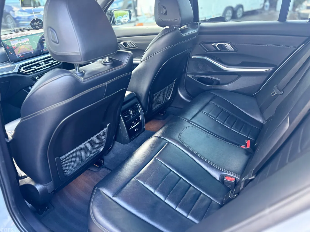 BMW 3-Series Saloon, Petrol Hybrid, 2023, Grey